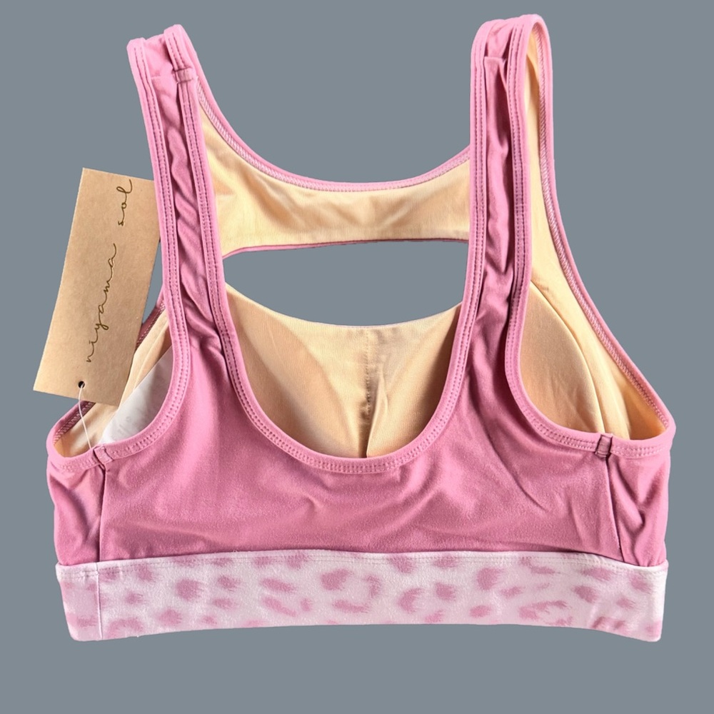 *NWT* Niyama Sol peek-a-boo leopard sports bra - Picture 2 of 3